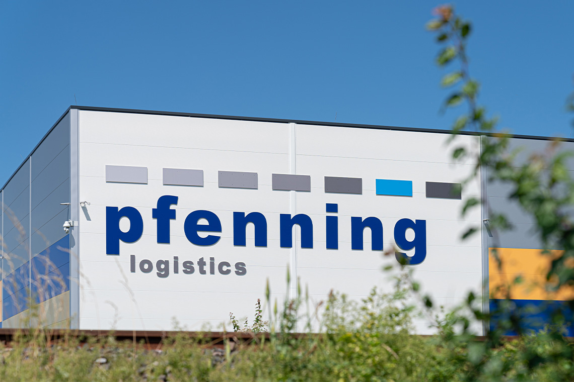 pfenning logistics Logo